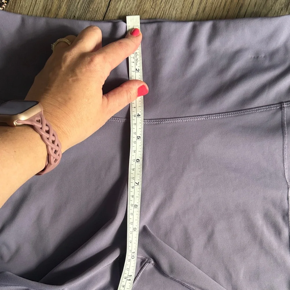 Nike Women's Purple Bike Shorts - Picture 10 of 13